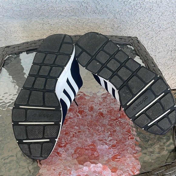 Adidas Swift Run X Men’s size 12. Worn once, Excellent condition - Picture 3 of 5